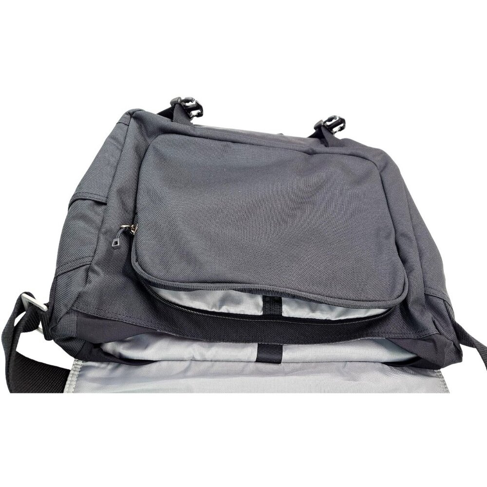 Patagonia Messenger Laptop Bag Black Daily Grind Adjustable Strap Style # 48882 - Picture 6 of 14